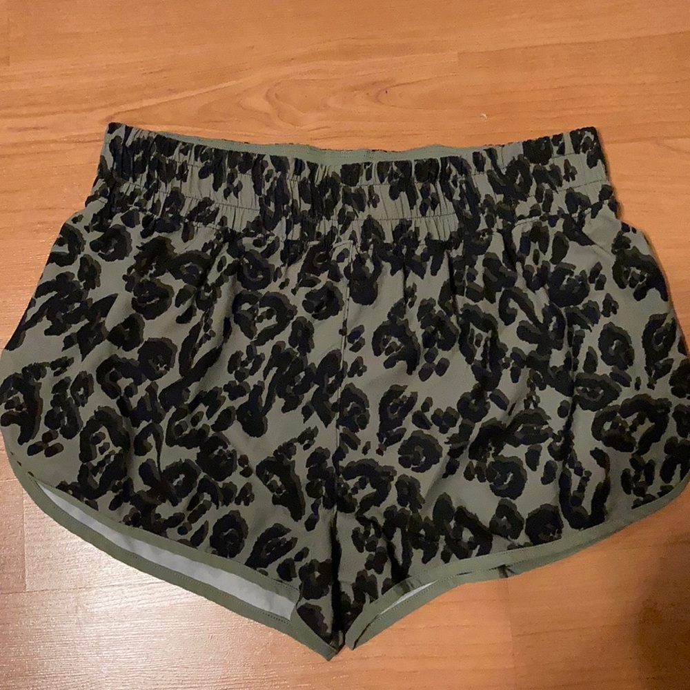 VS Sport Running Shorts (sz m)
